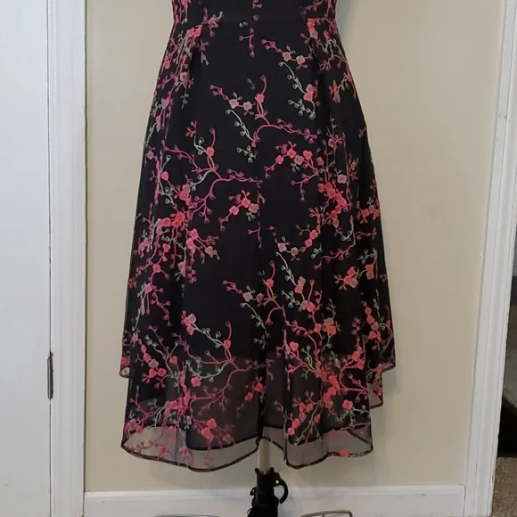 Adrianna Papell Embroidered Floral Desss - Picture 6 of 11